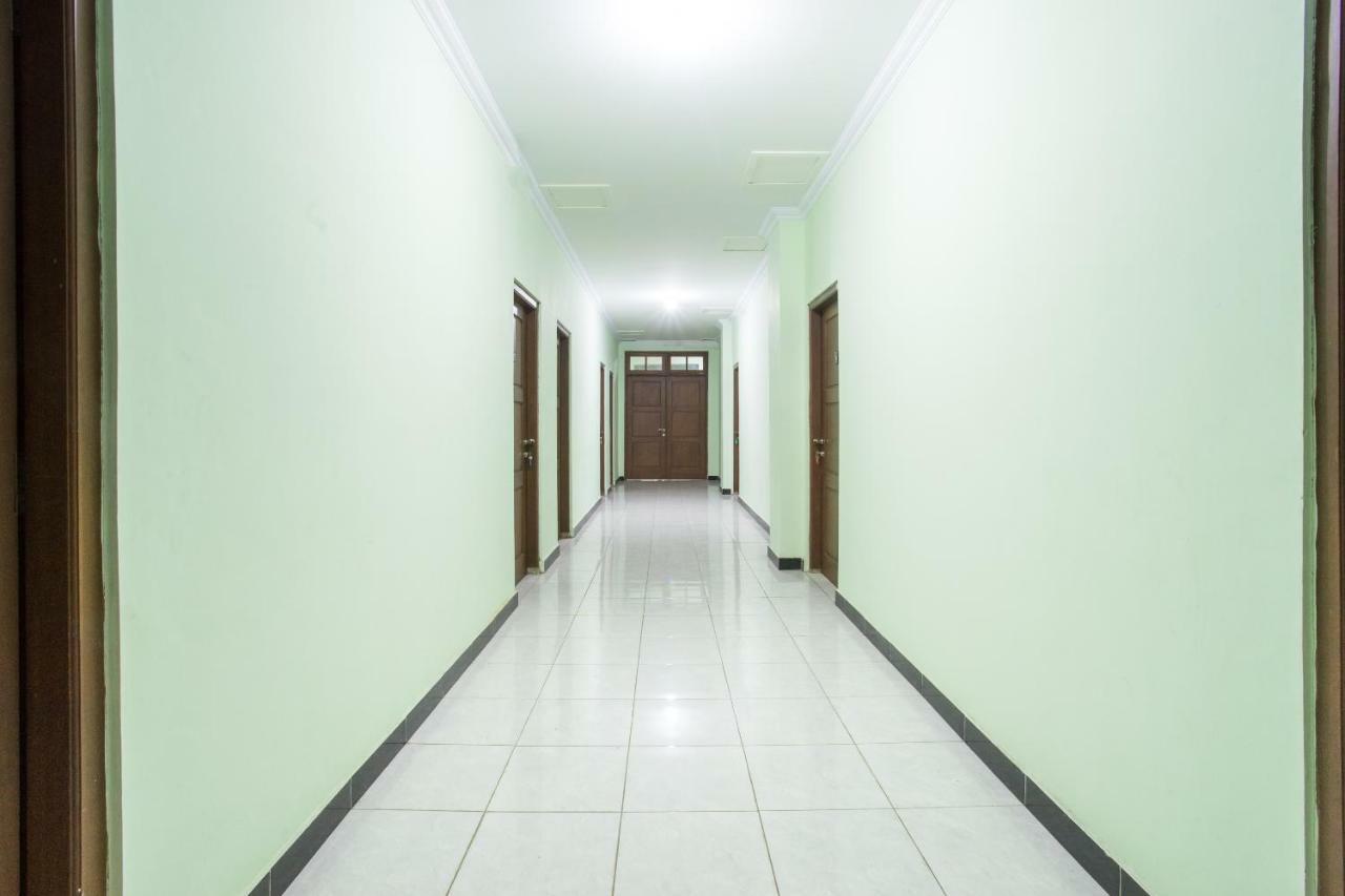Oyo 1419 Rhona Guest House Syariah Yogyakarta Luaran gambar